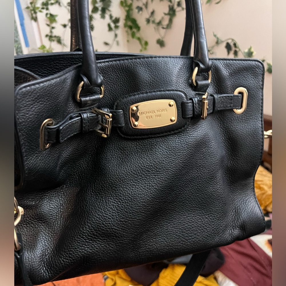 Micheal kors purse